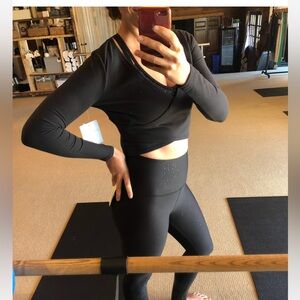 Beyond Yoga Long Sleeve Criss Cross Crop Top Sz M